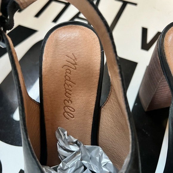 Madewell The Cary Sandal in Leather - Picture 5 of 5